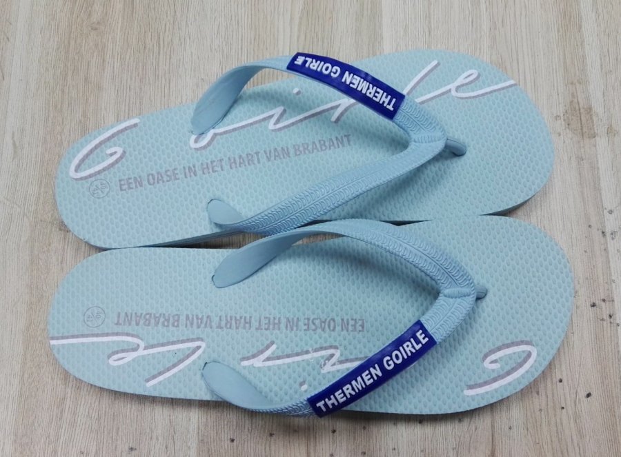 rubber teenslipper